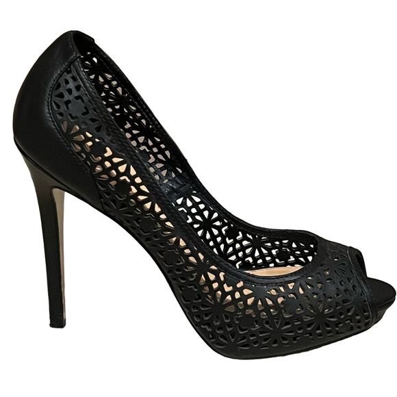 Badgley Mischka Leather Lasercut Accents Black Pumps Size 8.5 M - Picture 3 of 16